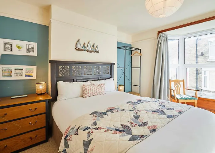 Host & - Gray Street * 휫비