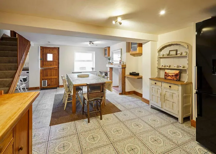 Host & - Gray Street * 휫비